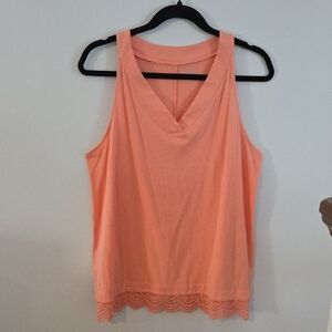 Soho Coral Lace-Hem V-Neck Tank Top